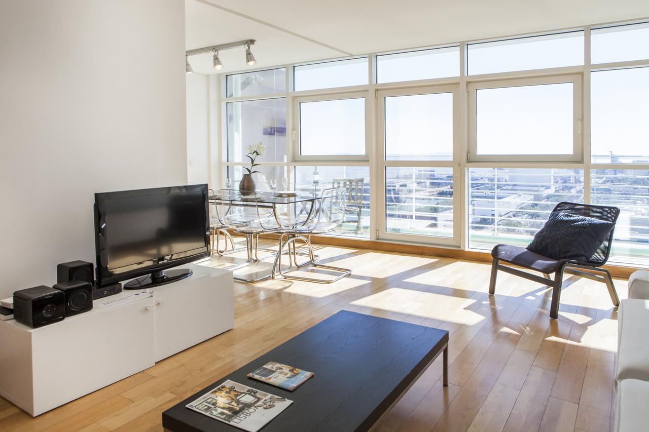 Rent4Rest Lisbon Parque Das Nacoes 17Th Floor River View Exteriör bild