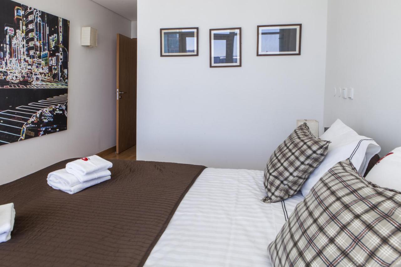 Rent4Rest Lisbon Parque Das Nacoes 17Th Floor River View Exteriör bild