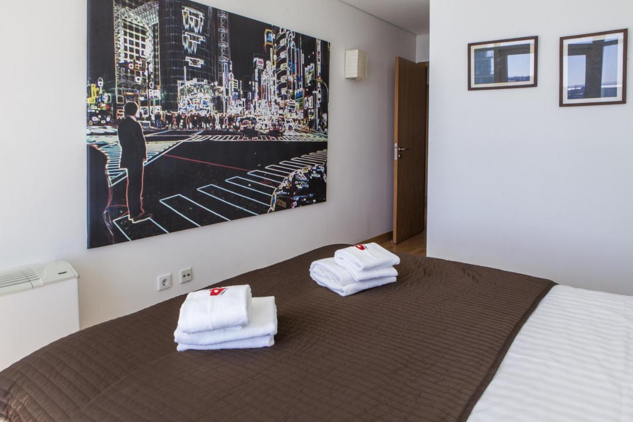 Rent4Rest Lisbon Parque Das Nacoes 17Th Floor River View Exteriör bild